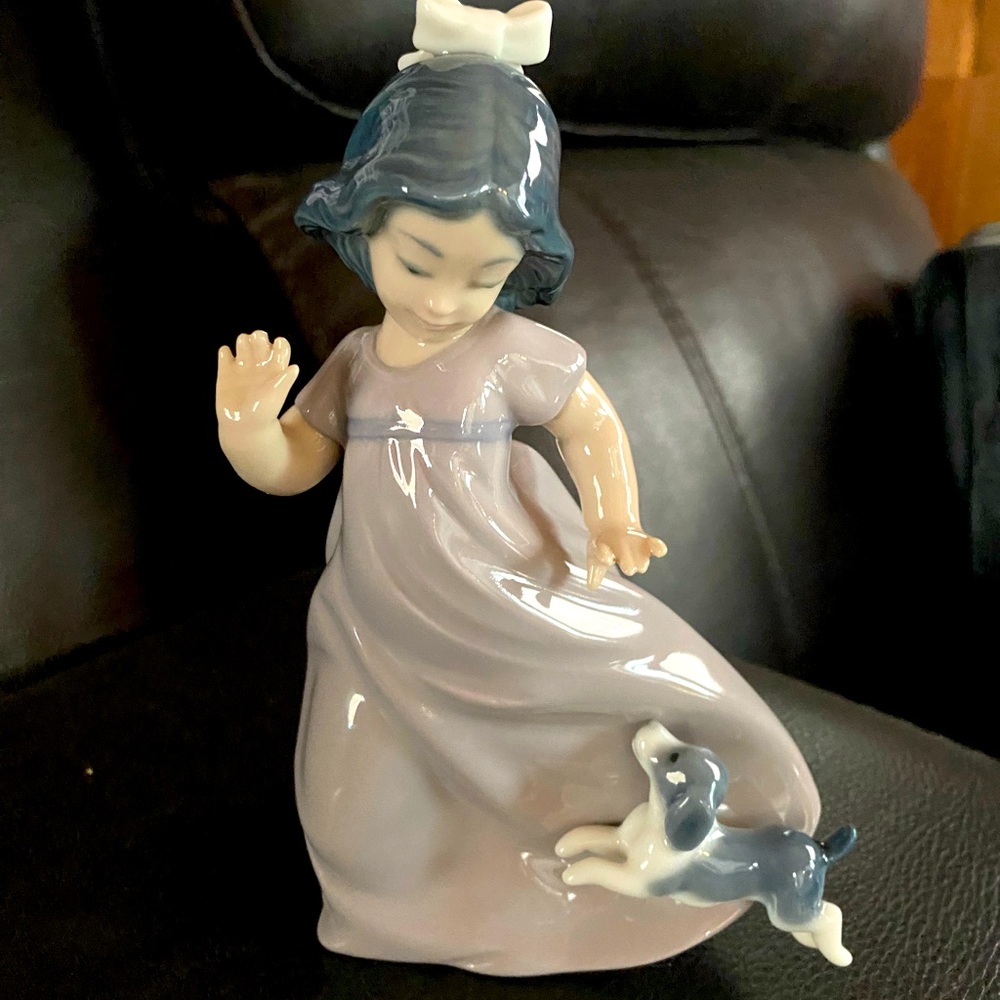 NAO figurine by Lladro